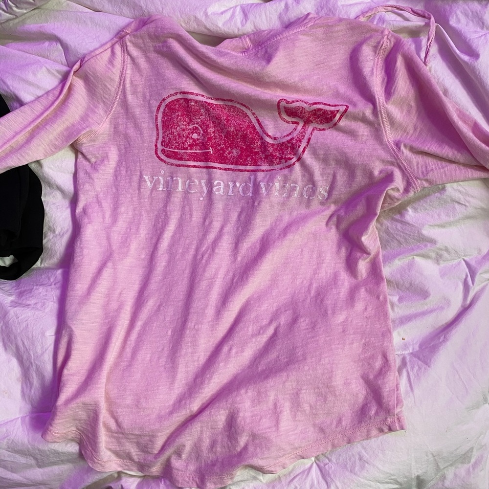 Vineyard vine pink pullover